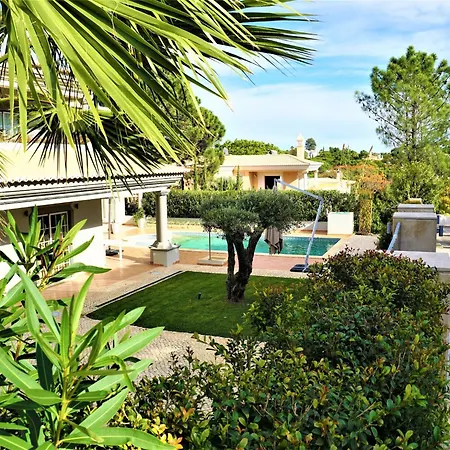 Villa Exceptional With Swimming Pool