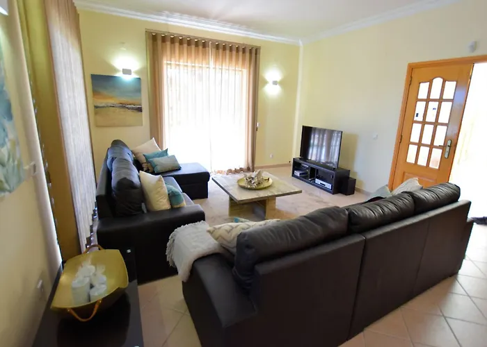 Exceptional With Swimming Pool *