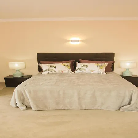 Exceptional With Swimming Pool Вилла *