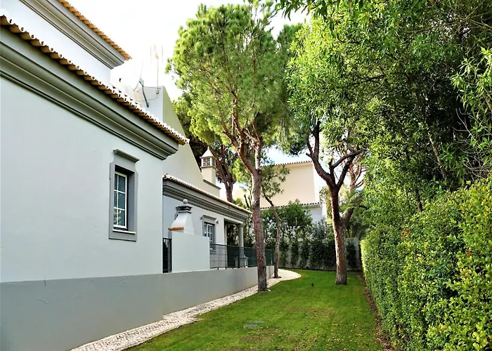 Villa Exceptional With Swimming Pool *